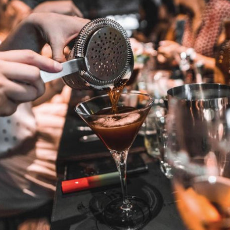 Organiza con nosotros una MasterClass de mixología personalizada.