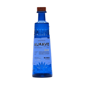 Botella de Tequila Almave Blanco 700 ML con fondo elegante y detalles frescos.