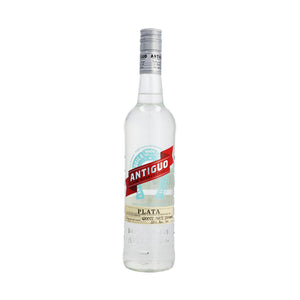 Botella de Tequila Antiguo de Herradura Plata 700 ml sobre fondo blanco