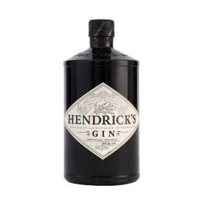 Ginebra Hendrick’s 750 ml – Ginebra escocesa premium con pepino y pétalos de rosa. Floral, fresca y elegante.