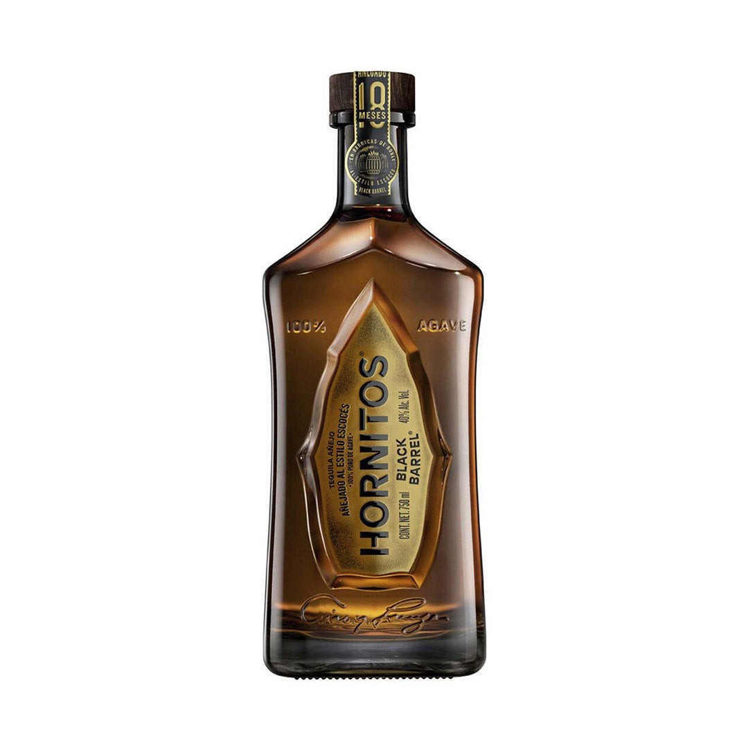 tequila añejo con acabado en barrica de whisky, notas ahumadas y sabor intenso.