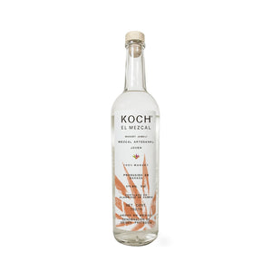 Botella de Mezcal Koch Artesanal Jabalí 750 ML sobre fondo elegante, destacando su diseño y autenticidad artesanal.