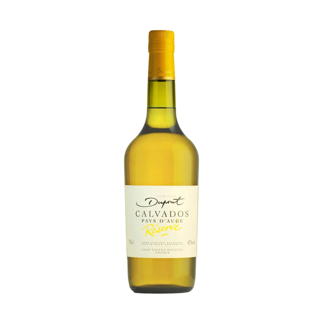Botella de Calvados Domaine Dupont Réserve 700 ml – Licor francés de manzana añejado en barrica, con notas frutales y especiadas.
