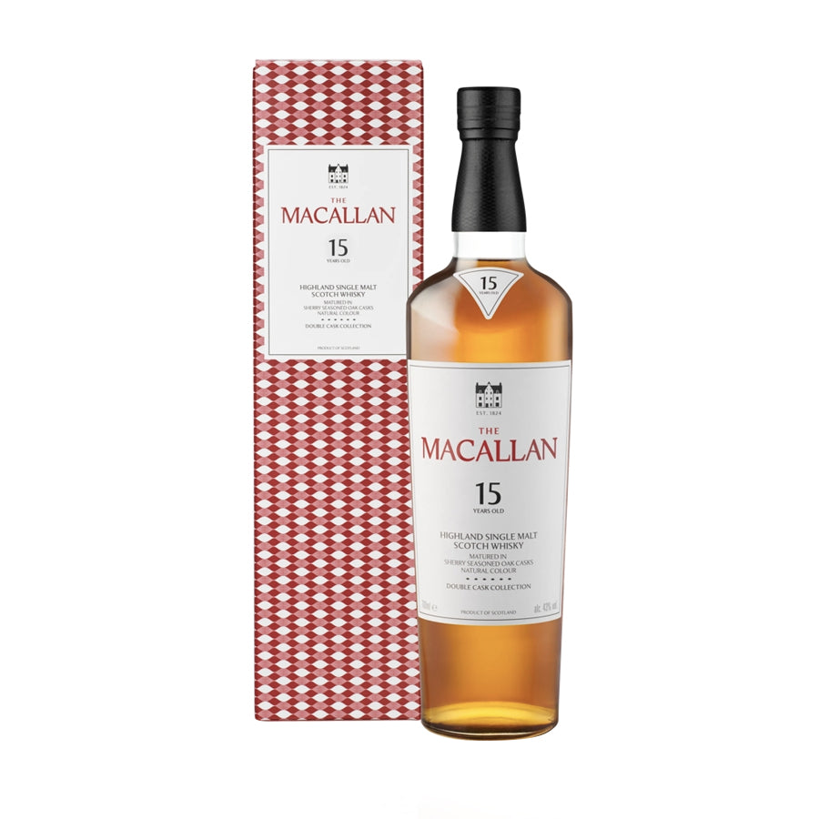 "Botella de Whisky Macallan 15 Double Cask 700 ml, un whisky escocés de malta premium con notas de frutas secas, miel y especias."