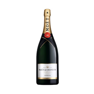 "Botella Magnum de Champagne Moët & Chandon Impérial 1500 ml, con su icónica etiqueta dorada y elegante diseño."