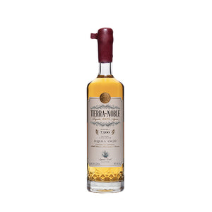 Tequila noble añejo de venta en Cava Sautto.