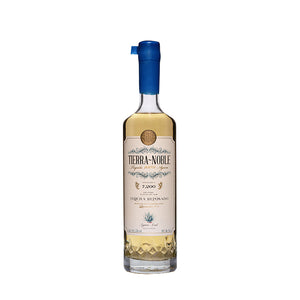 Tequila premium noble reposado, de venta en Cava Sautto.