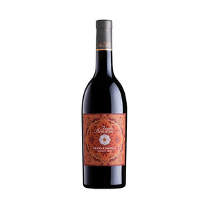 Botella de vino tinto Feudo Arancio Nero d’Avola 750 ml – Vino siciliano con notas de frutas negras, especias y un toque de roble."