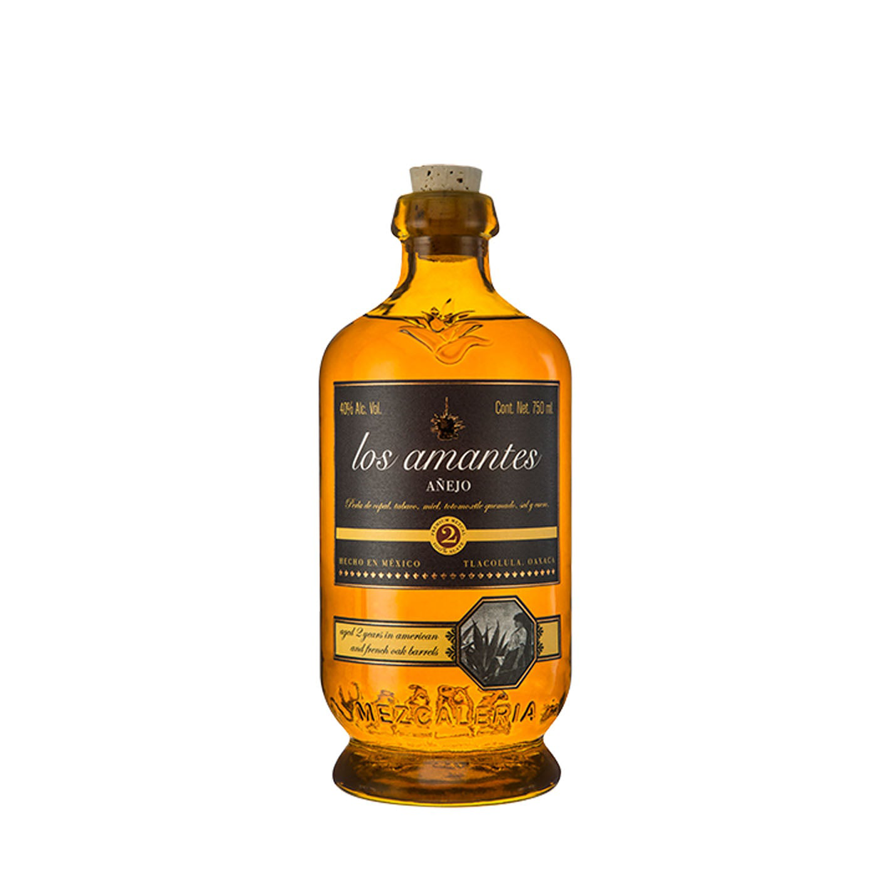 mezcal artesanal añejado en barrica de roble francés