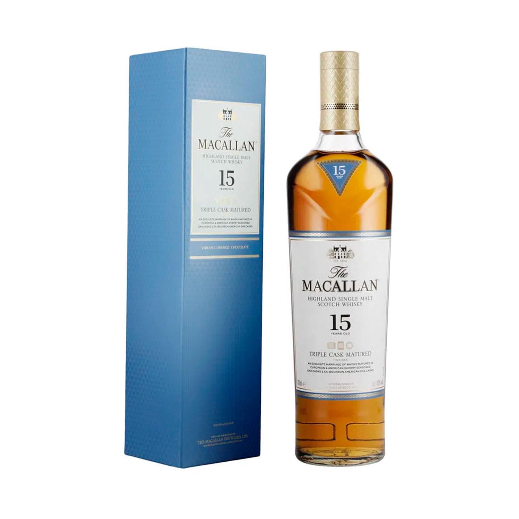 "Botella de Whisky Macallan 15 Triple Cask 700 ml, un whisky escocés madurado en tres tipos de barricas con notas de frutas secas, vainilla y especias."