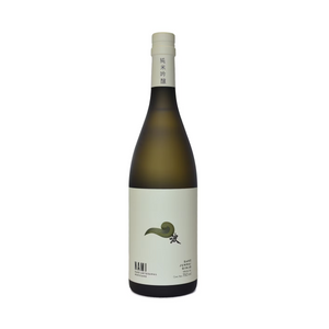 sake mexicano premium de estilo japonés con notas frutales y elegantes.
