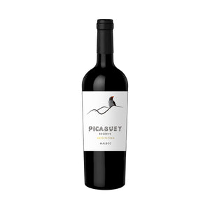 Botella de Vino Tinto Picabuey Reserve Malbec 750 ml sobre fondo blanco

